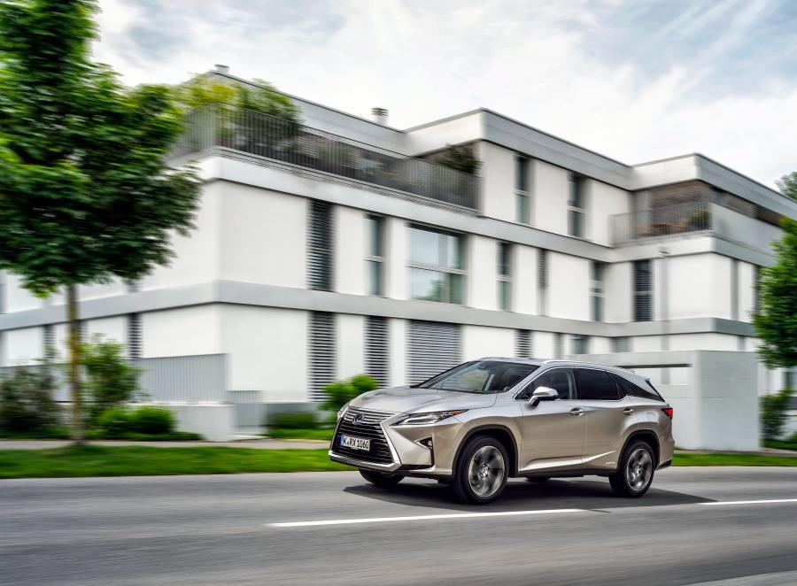  Lexus RX450hL 2018 года  (WW) (фото 8 из 45)